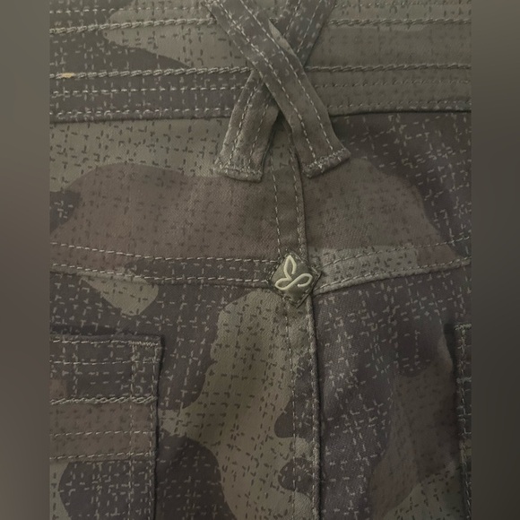 PrAna Camo Shorts, size 8 - Picture 4 of 6